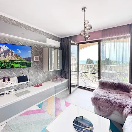 Bratanov Valencia Gardens Apartmán *