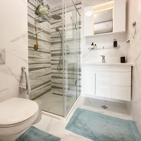 Bratanov Valencia Gardens Apartmán *